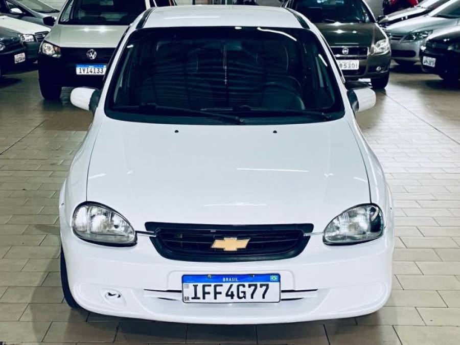 CHEVROLET - CORSA - 1996/1996 - Branca - R$ 13.500,00