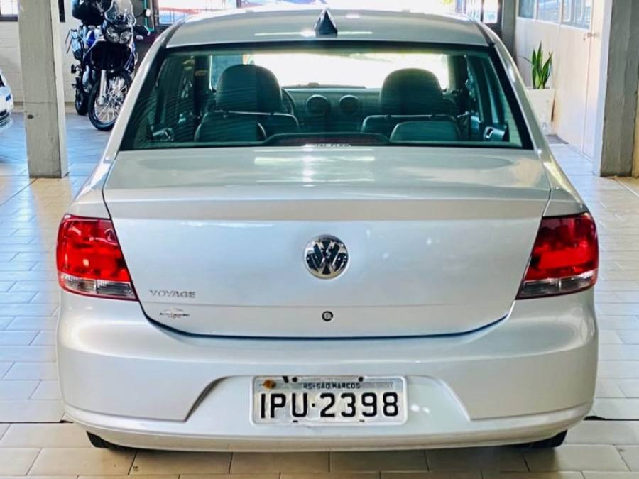 VOLKSWAGEN - VOYAGE - 2010/2010 - Prata - R$ 26.990,00