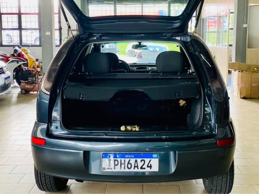 CHEVROLET - CORSA - 2008/2009 - Cinza - R$ 22.990,00