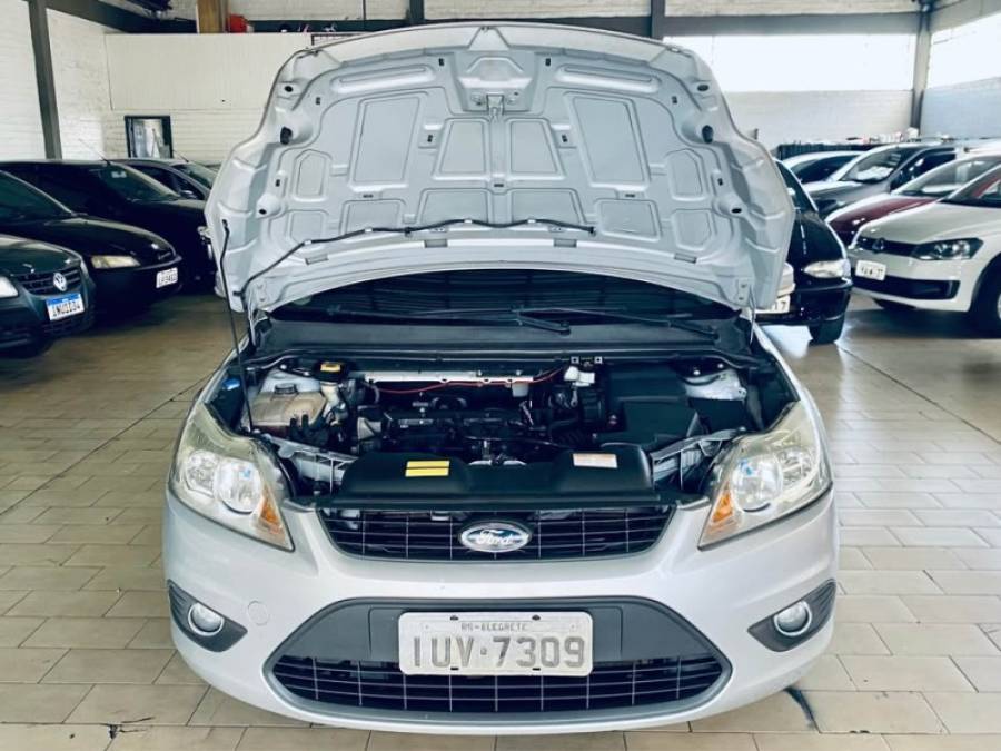 FORD - FOCUS - 2013/2013 - Prata - R$ 41.990,00
