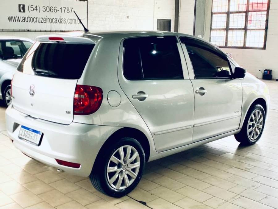 VOLKSWAGEN - FOX - 2012/2012 - Prata - R$ 34.990,00