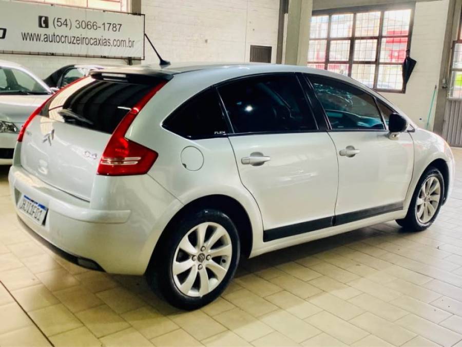 CITROËN - C4 - 2011/2011 - Prata - R$ 26.990,00