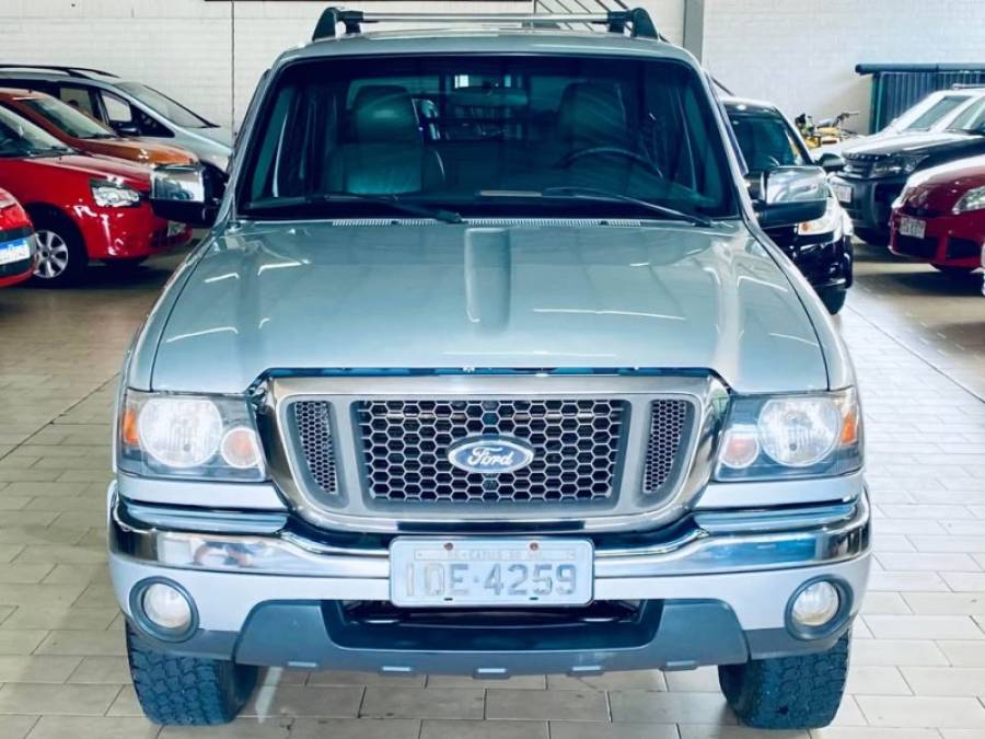 FORD - RANGER - 2007/2008 - Prata - R$ 78.990,00