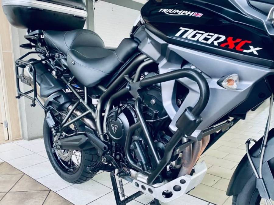 TRIUMPH - TIGER 800 XCX - 2016/2016 - Preta - R$ 48.990,00