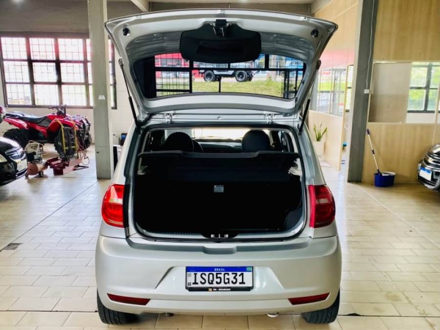 VOLKSWAGEN - FOX - 2012/2012 - Prata - R$ 34.990,00