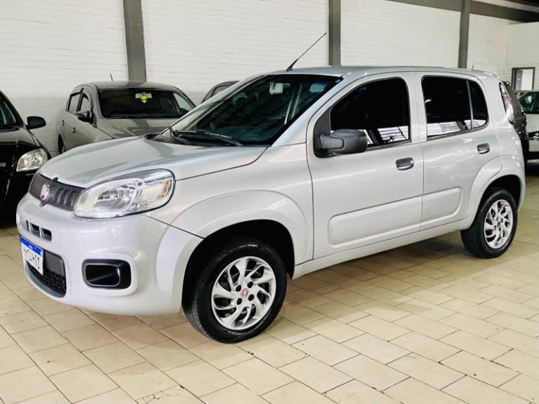 FIAT UNO 2015