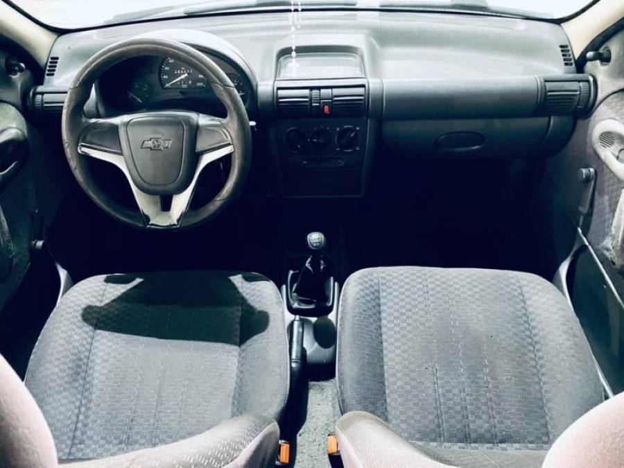 CHEVROLET - CORSA - 1996/1996 - Branca - R$ 13.500,00