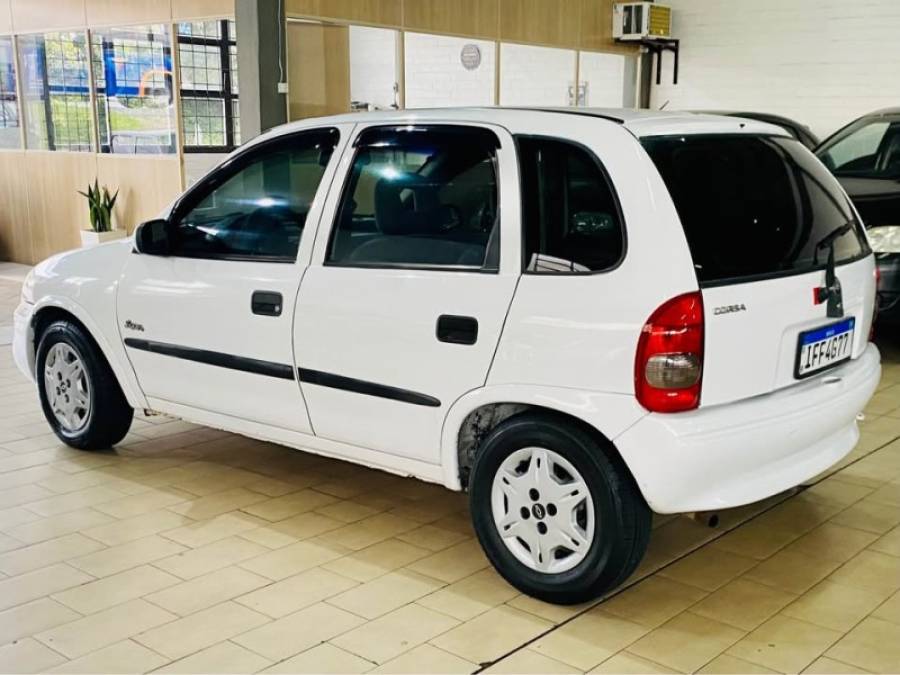 CHEVROLET - CORSA - 1996/1996 - Branca - R$ 13.500,00