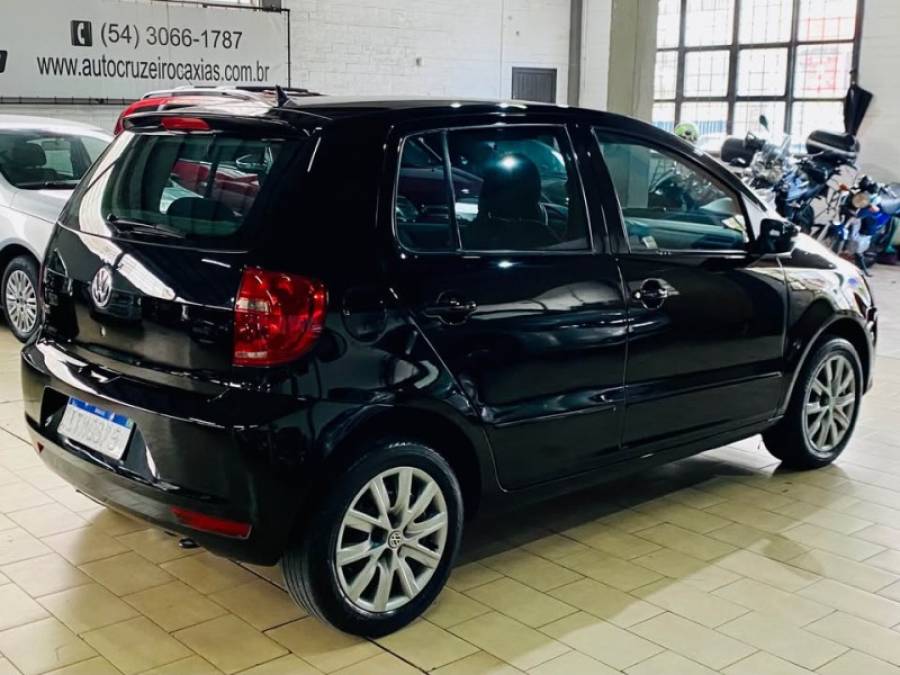 VOLKSWAGEN - FOX - 2012/2013 - Preta - R$ 34.990,00