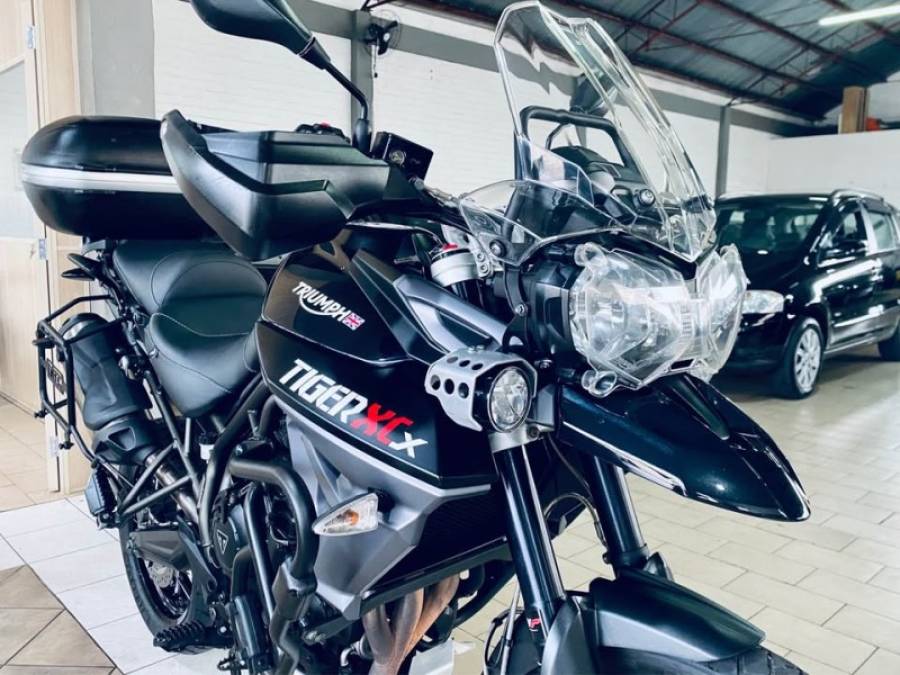 TRIUMPH - TIGER 800 XCX - 2016/2016 - Preta - R$ 48.990,00