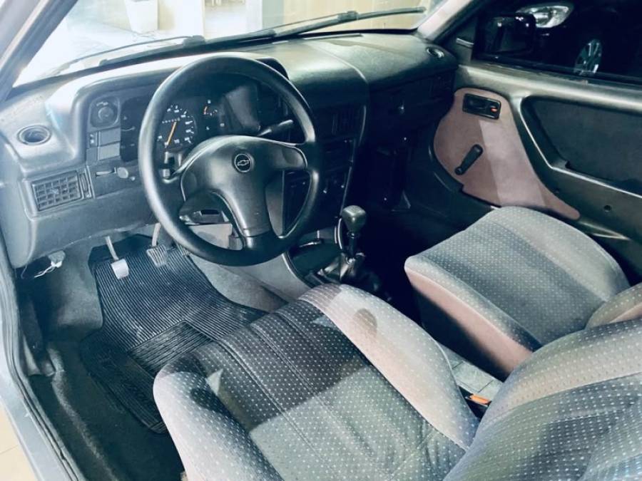 CHEVROLET - KADETT - 1997/1997 - Cinza - R$ 10.990,00