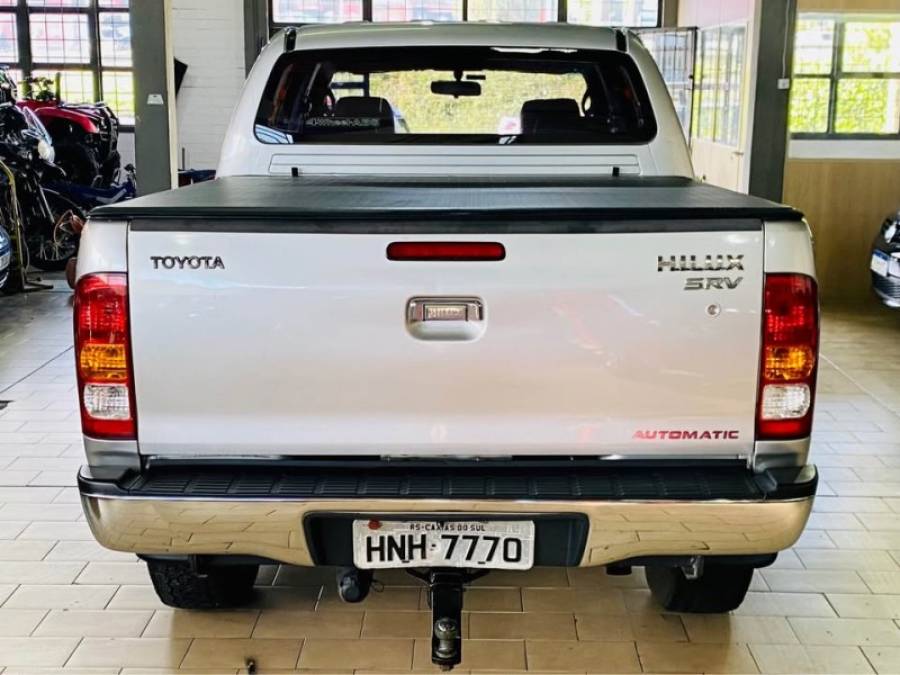 TOYOTA - HILUX - 2011/2011 - Prata - R$ 119.990,00