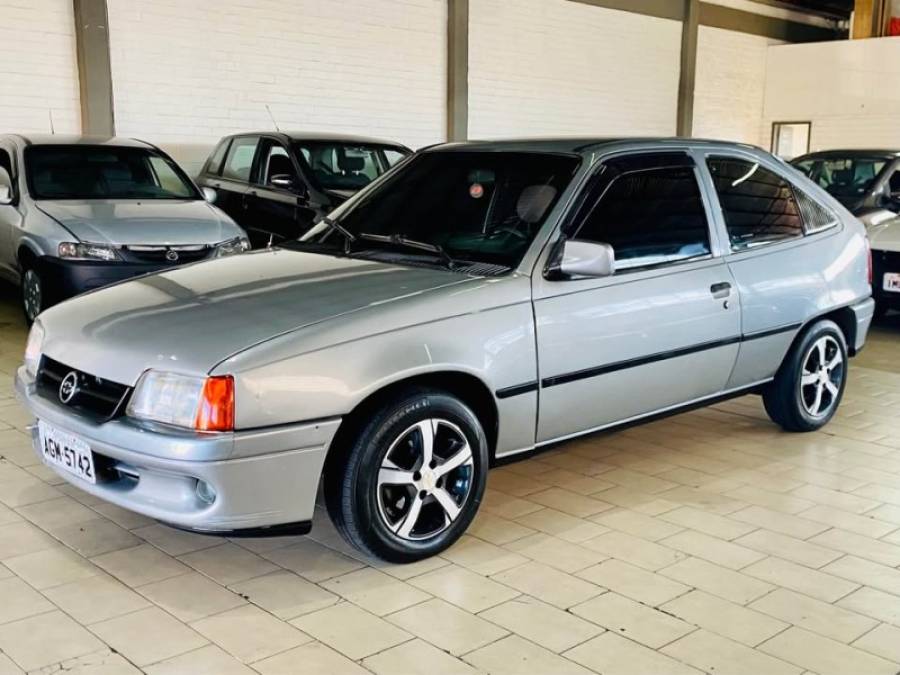 CHEVROLET - KADETT - 1997/1997 - Cinza - R$ 10.990,00