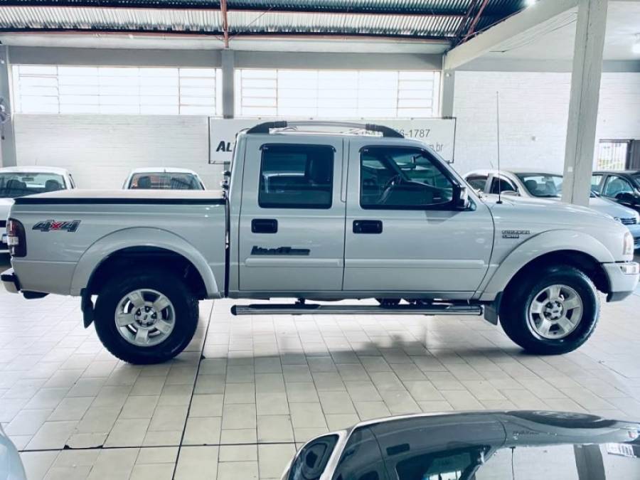 FORD - RANGER - 2007/2008 - Prata - R$ 78.990,00