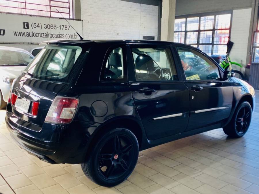 FIAT - STILO - 2010/2011 - Preta - R$ 26.990,00