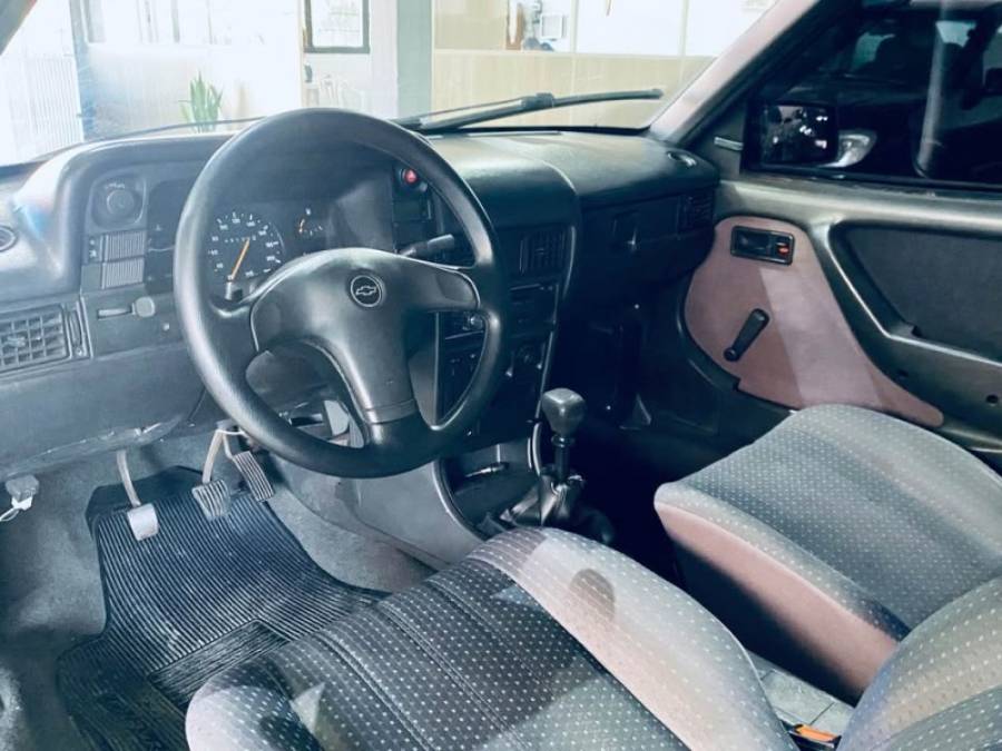 CHEVROLET - KADETT - 1997/1997 - Cinza - R$ 10.990,00