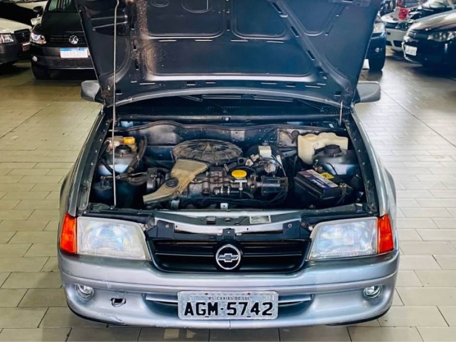 CHEVROLET - KADETT - 1997/1997 - Cinza - R$ 10.990,00