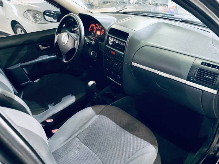 FIAT - PALIO - 2004/2004 - Preta - R$ 19.999,00
