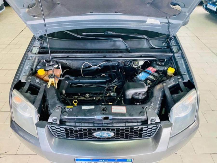 FORD - ECOSPORT - 2004/2004 - Bronze - R$ 27.990,00