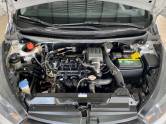 HYUNDAI - HB20S - 2014/2015 - Prata - R$ 45.990,00