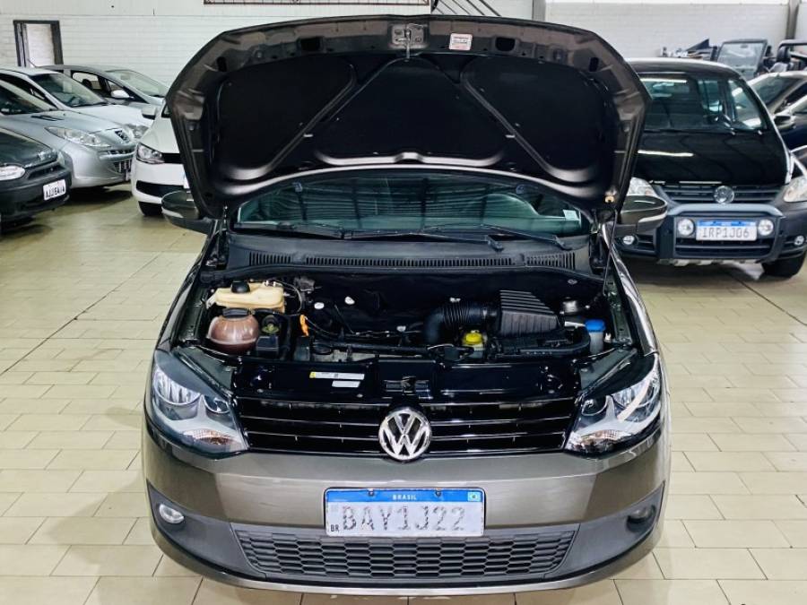 VOLKSWAGEN - FOX - 2010/2010 - Cinza - R$ 33.990,00
