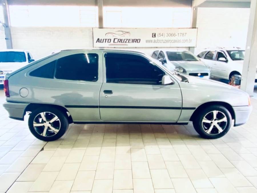CHEVROLET - KADETT - 1997/1997 - Cinza - R$ 10.990,00
