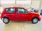 RENAULT - CLIO - 2009/2010 - Vermelha - R$ 18.990,00