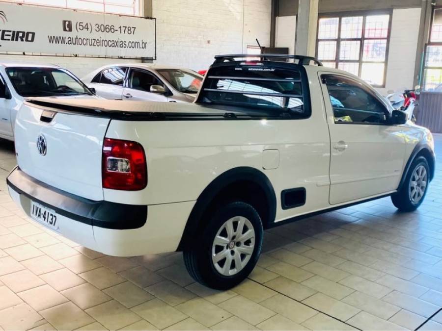 VOLKSWAGEN - SAVEIRO - 2014/2014 - Branca - R$ 47.990,00