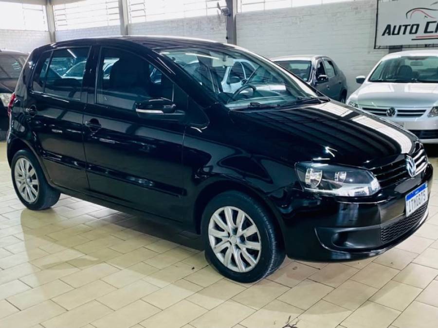 VOLKSWAGEN - FOX - 2012/2013 - Preta - R$ 34.990,00