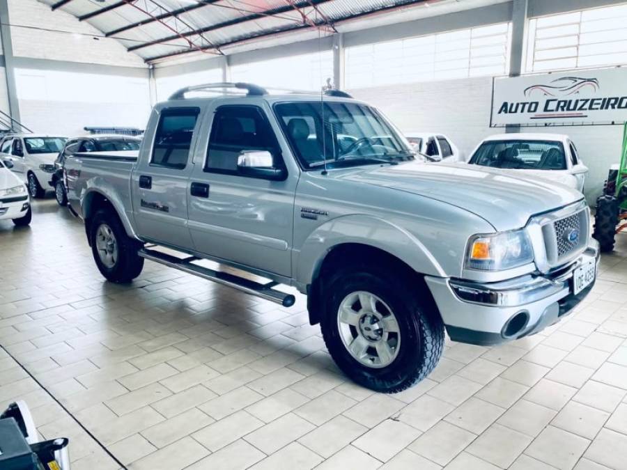 FORD - RANGER - 2007/2008 - Prata - R$ 78.990,00