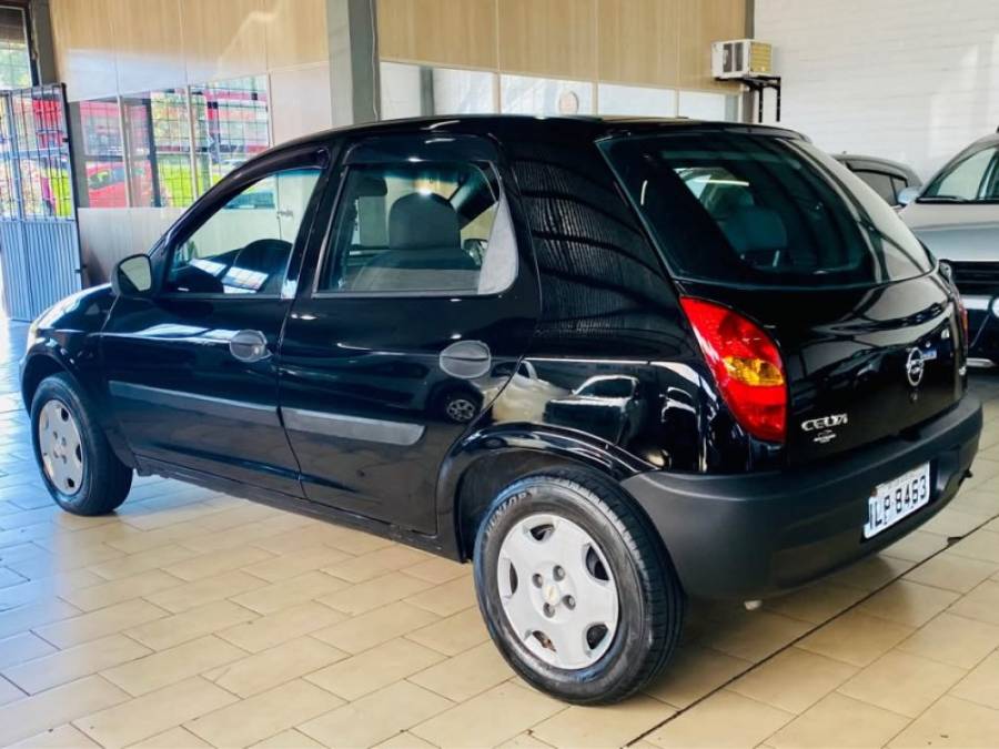 CHEVROLET - CELTA - 2004/2004 - Preta - R$ 18.990,00