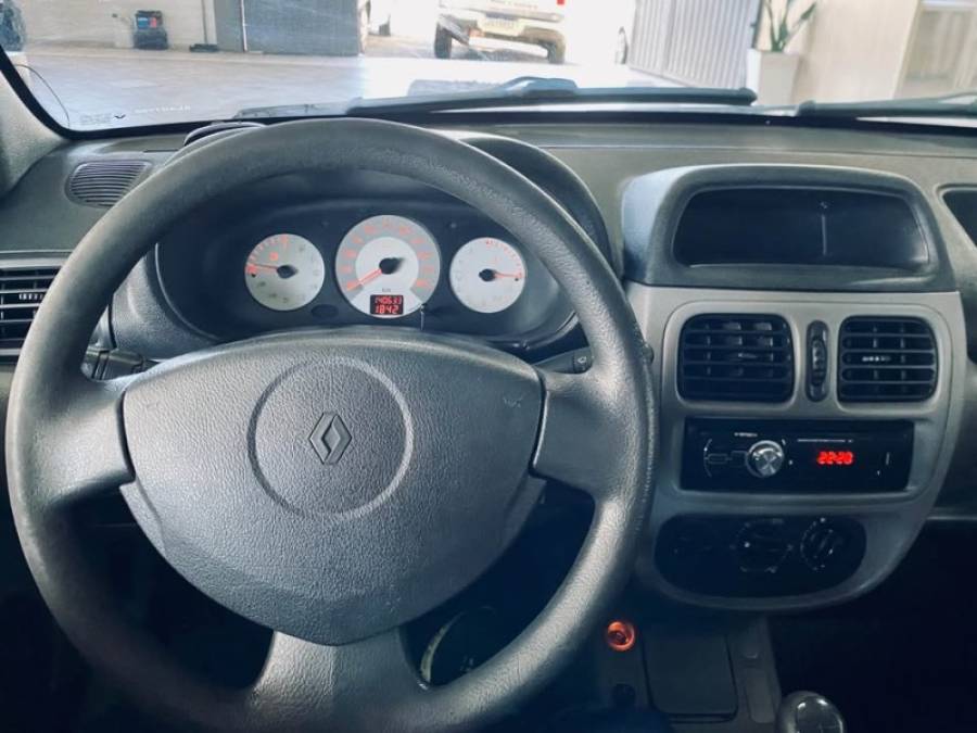 RENAULT - CLIO - 2009/2010 - Vermelha - R$ 18.990,00