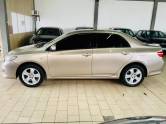 TOYOTA - COROLLA - 2008/2009 - Dourada - R$ 52.990,00