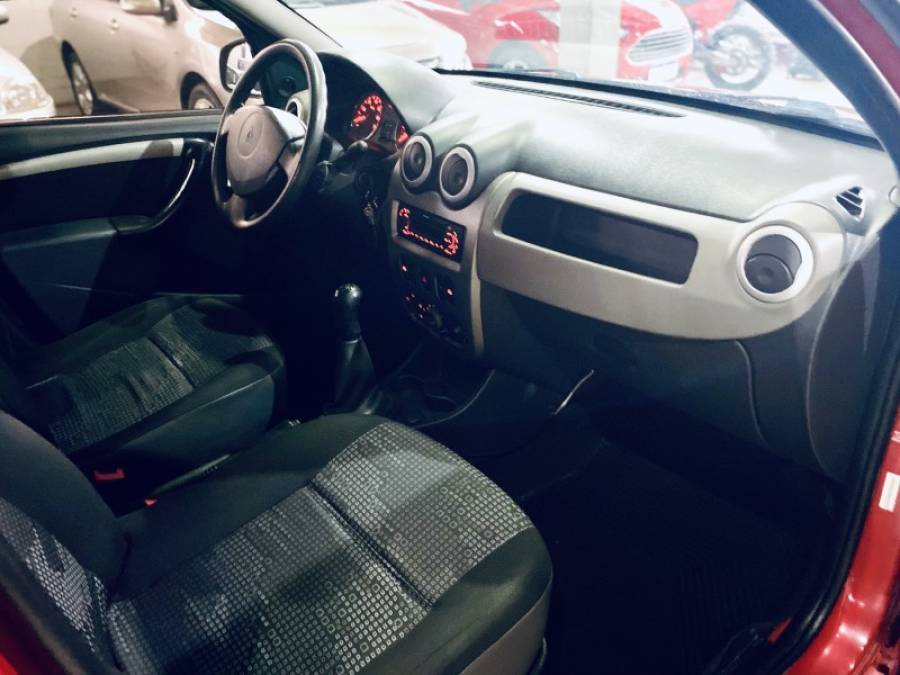 RENAULT - SANDERO - 2010/2011 - Vermelha - R$ 27.990,00