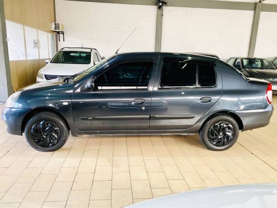 RENAULT - CLIO - 2005/2006 - Cinza - R$ 18.990,00