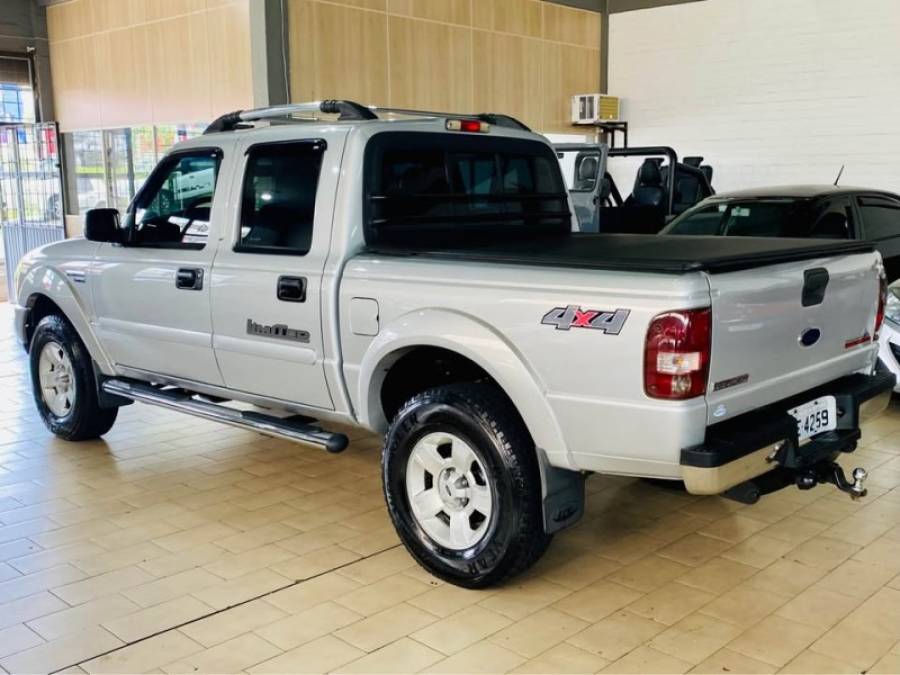 FORD - RANGER - 2007/2008 - Prata - R$ 78.990,00