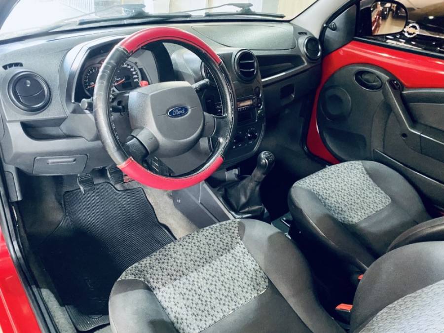 FORD - KA - 2011/2012 - Vermelha - R$ 22.990,00