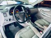 TOYOTA - COROLLA - 2008/2009 - Dourada - R$ 52.990,00
