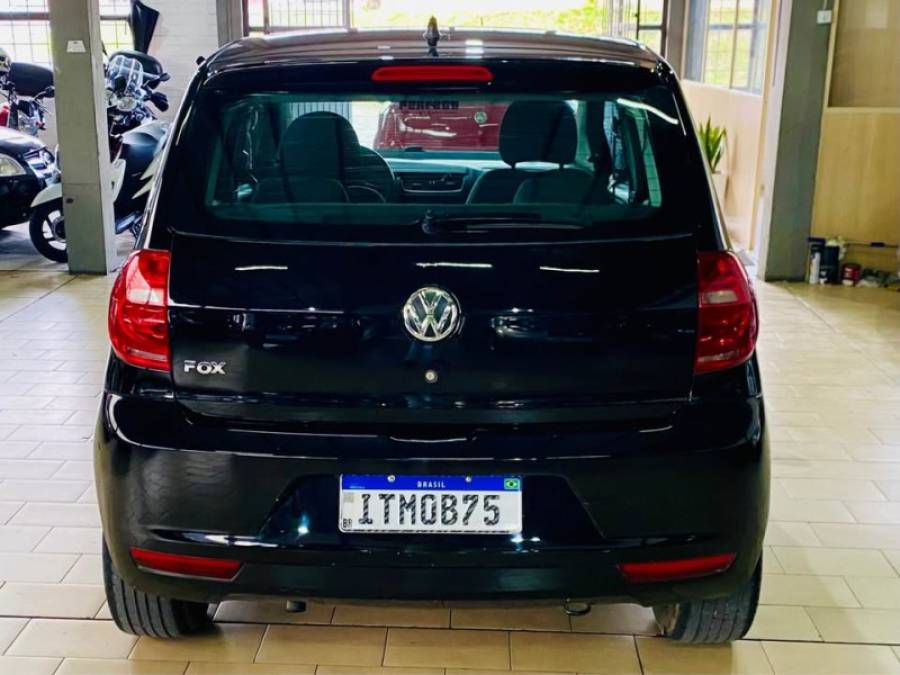 VOLKSWAGEN - FOX - 2012/2013 - Preta - R$ 34.990,00