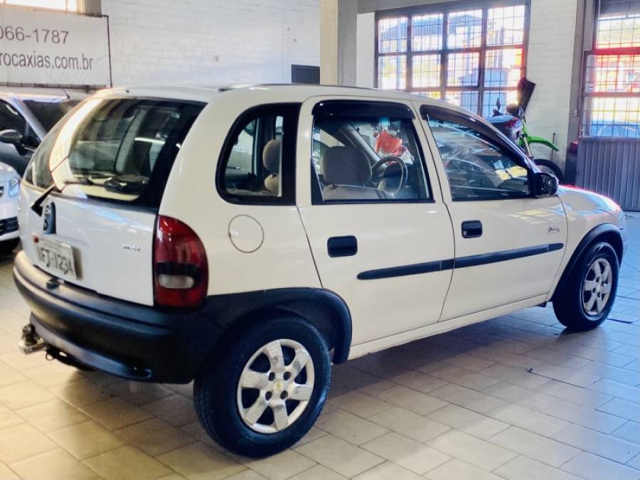 CHEVROLET - CORSA - 1997/1997 - Branca - R$ 12.990,00