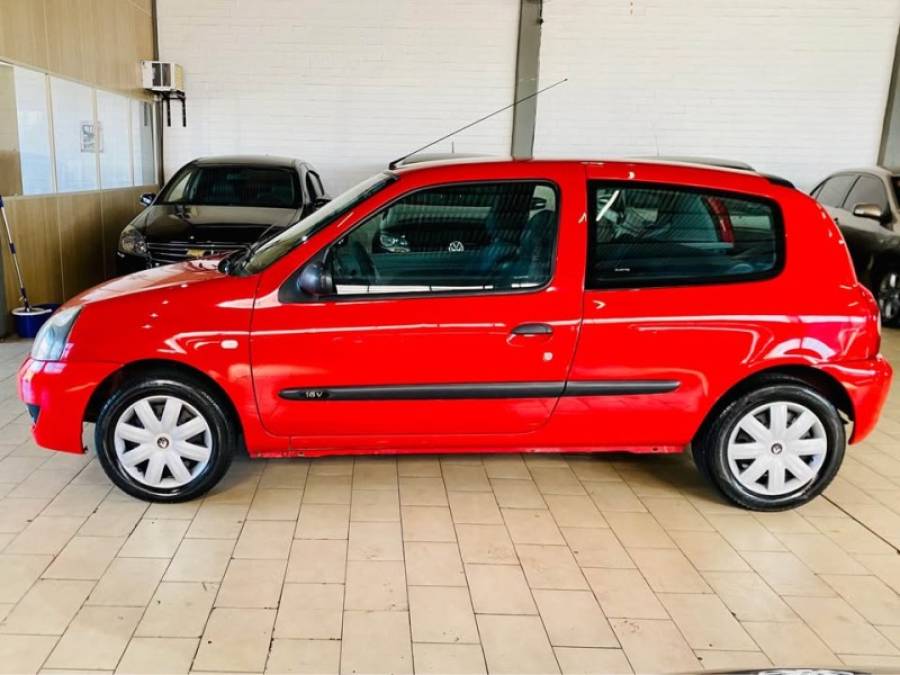 RENAULT - CLIO - 2009/2010 - Vermelha - R$ 18.990,00