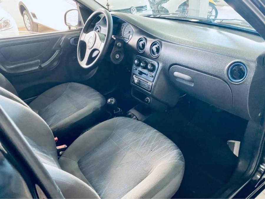 CHEVROLET - CELTA - 2004/2004 - Preta - R$ 18.990,00