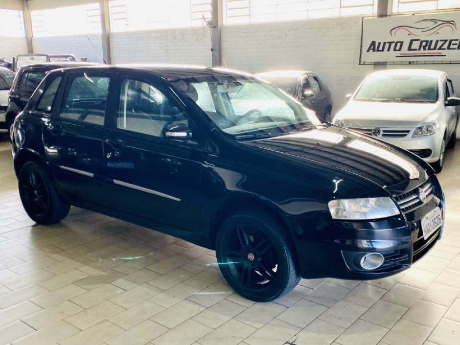 FIAT - STILO - 2010/2011 - Preta - R$ 26.990,00