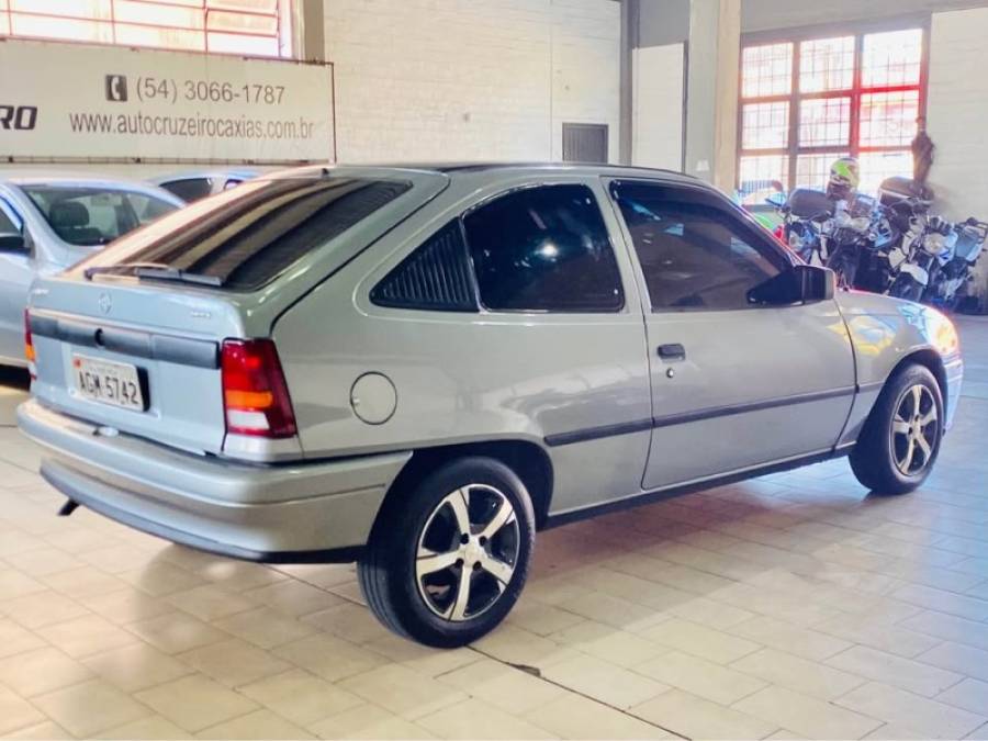 CHEVROLET - KADETT - 1997/1997 - Cinza - R$ 10.990,00